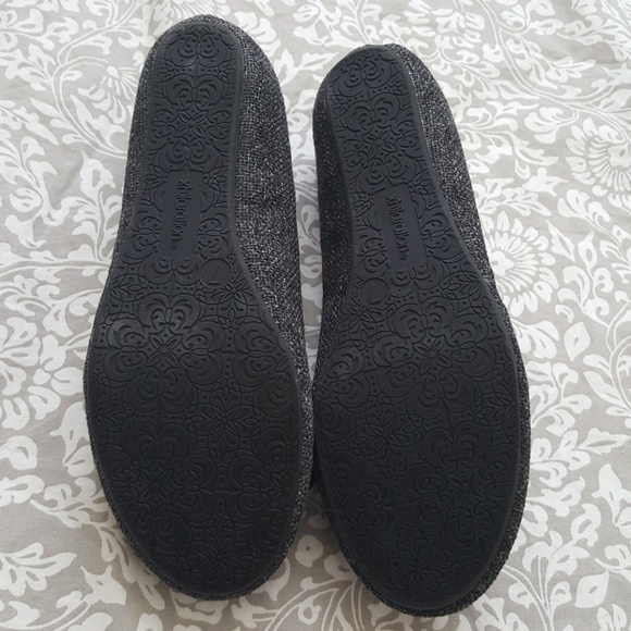 Xhilaration tweed flats - Picture 3 of 6